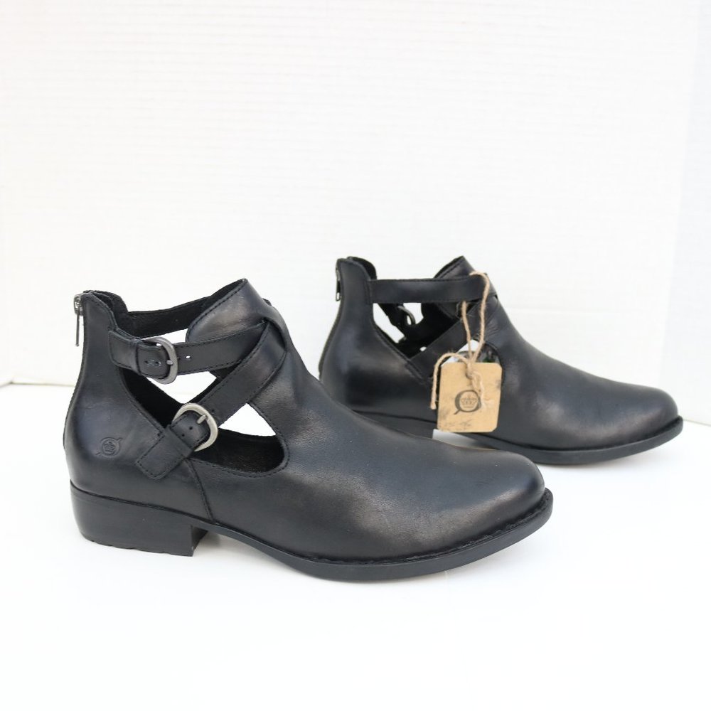BORN ankle black boots size 11